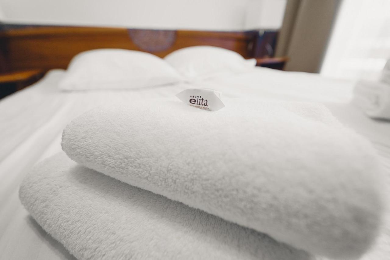 Elita Hotel & Restauracja Iwonicz-Zdroj Bagian luar foto