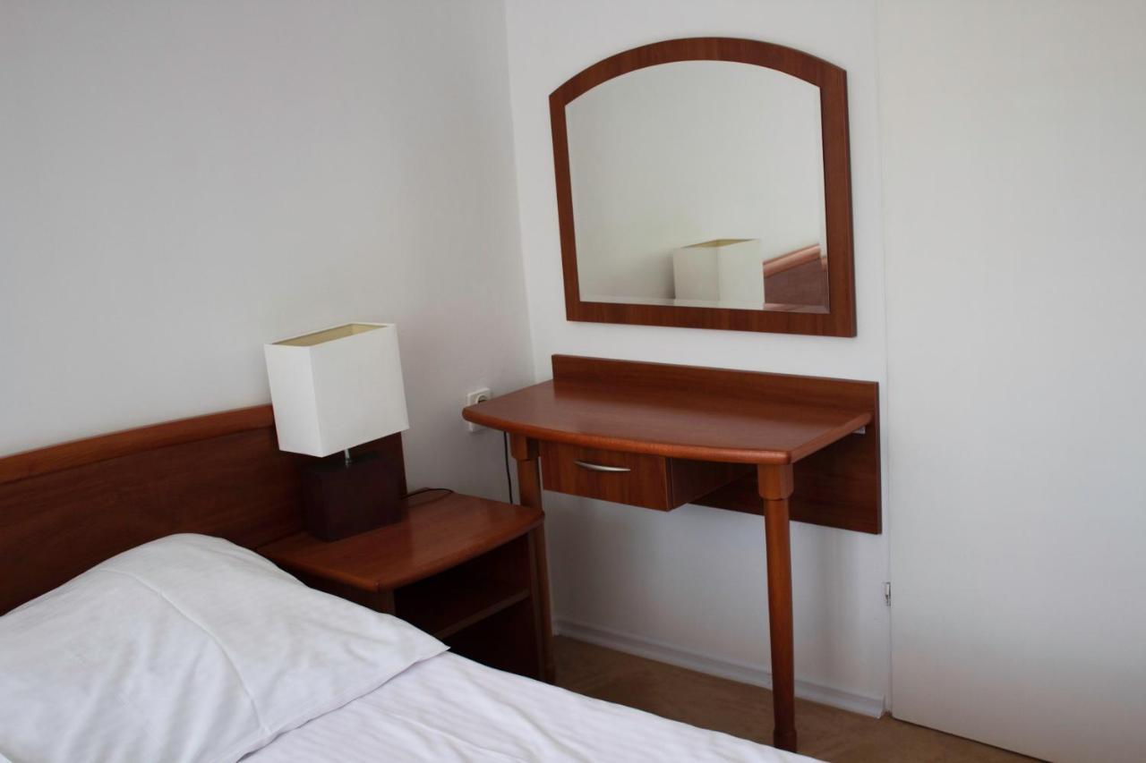 Elita Hotel & Restauracja Iwonicz-Zdroj Bagian luar foto