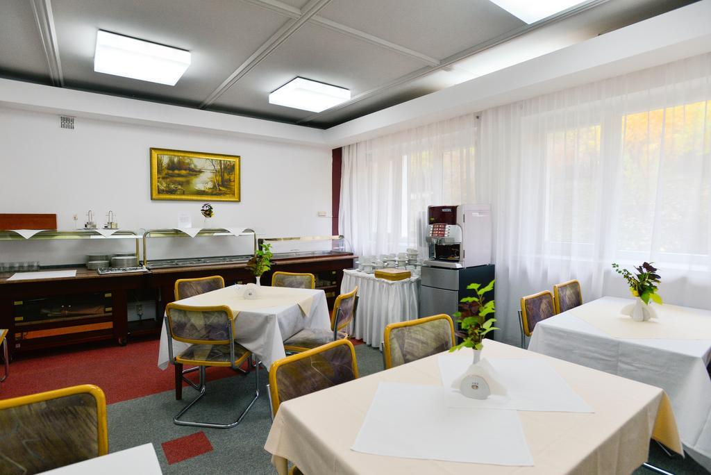 Elita Hotel & Restauracja Iwonicz-Zdroj Bagian luar foto